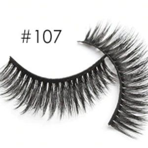 Mink Lashes in Dramatic #107